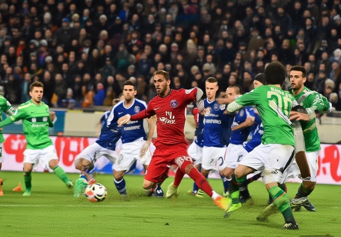 巴黎圣日耳曼VS第戎：梅西世界波助力巴黎锁定胜局，攻防大战精彩纷呈(图4)